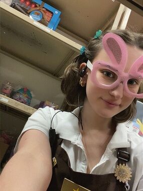 Meet your Posher, Hannah